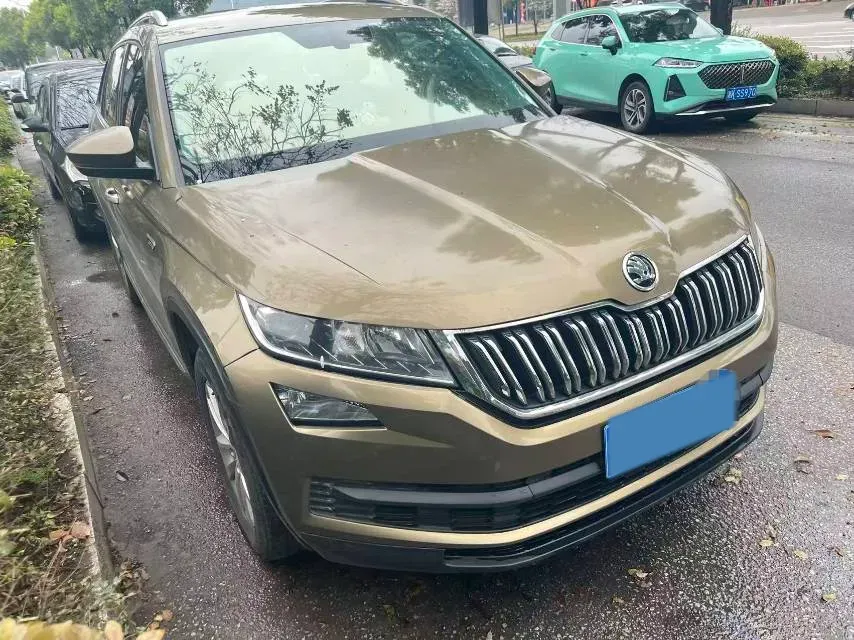 2018 Skoda Kodiak 2.0T 186HP L4 7DCT,autocango,china used car exporter,china ev exporter,chinese used car exporter,chinese used ev exporter