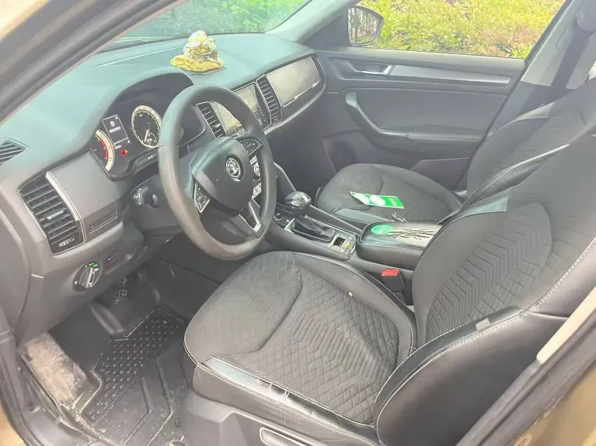 2018 Skoda Kodiak 2.0T 186HP L4 7DCT,autocango,china used car exporter,china ev exporter,chinese used car exporter,chinese used ev exporter