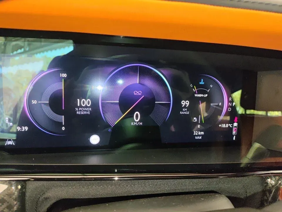 2025 Mansory Cullinan 6.7T 600HP V12 8AT,autocango,china used car exporter,china ev exporter,chinese used car exporter,chinese used ev exporter