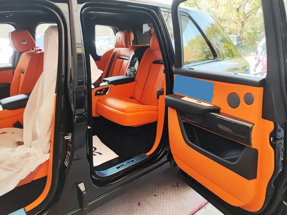 2025 Mansory Cullinan 6.7T 600HP V12 8AT,autocango,china used car exporter,china ev exporter,chinese used car exporter,chinese used ev exporter