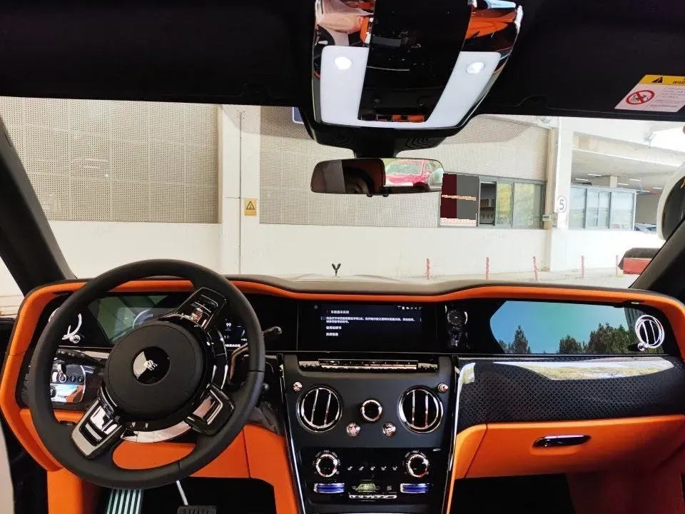 2025 Mansory Cullinan 6.7T 600HP V12 8AT,autocango,china used car exporter,china ev exporter,chinese used car exporter,chinese used ev exporter