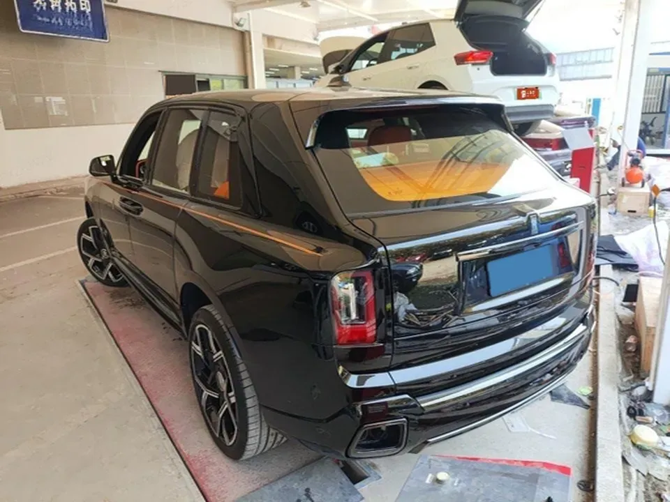 2025 Mansory Cullinan 6.7T 600HP V12 8AT,autocango,china used car exporter,china ev exporter,chinese used car exporter,chinese used ev exporter