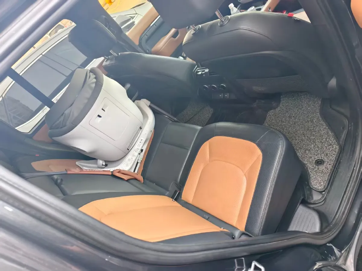 2023 Land Rover Defender 3.0T 400HP L6 8AT,autocango,china used car exporter,china ev exporter,chinese used car exporter,chinese used ev exporter