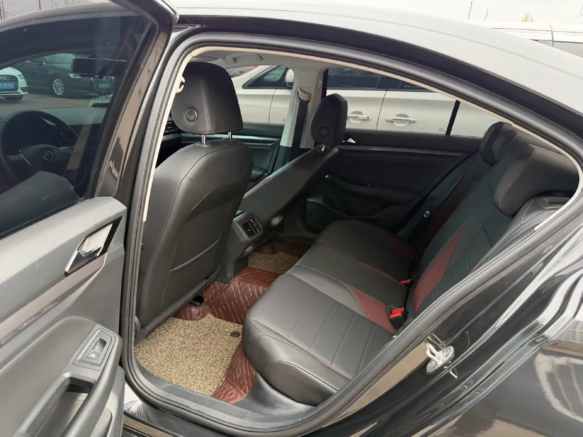 2020 Volkswagen Bora 1.5L 113HP L4 6AT,autocango,china used car exporter,china ev exporter,chinese used car exporter,chinese used ev exporter