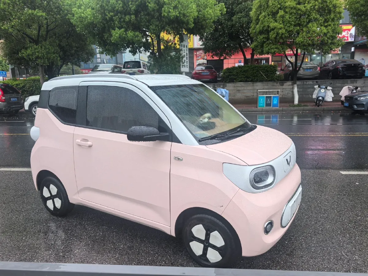 2024 WuLing HongGuang MINI EV BEV 17.3KWH,autocango,china used car exporter,china ev exporter,chinese used car exporter,chinese used ev exporter