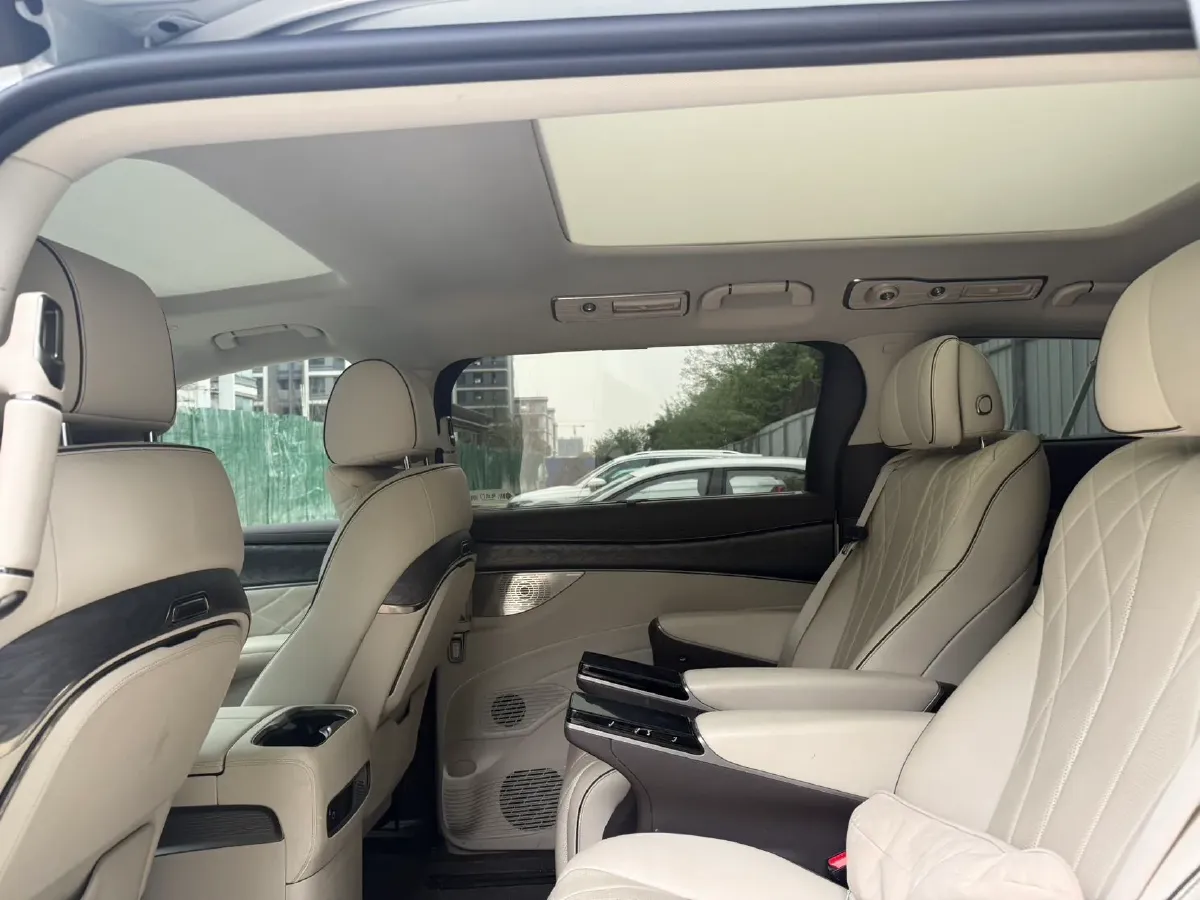 2024 Denza D9 1.5T 139HP L4 E-CVT PHEV 40KWH,autocango,china used car exporter,china ev exporter,chinese used car exporter,chinese used ev exporter