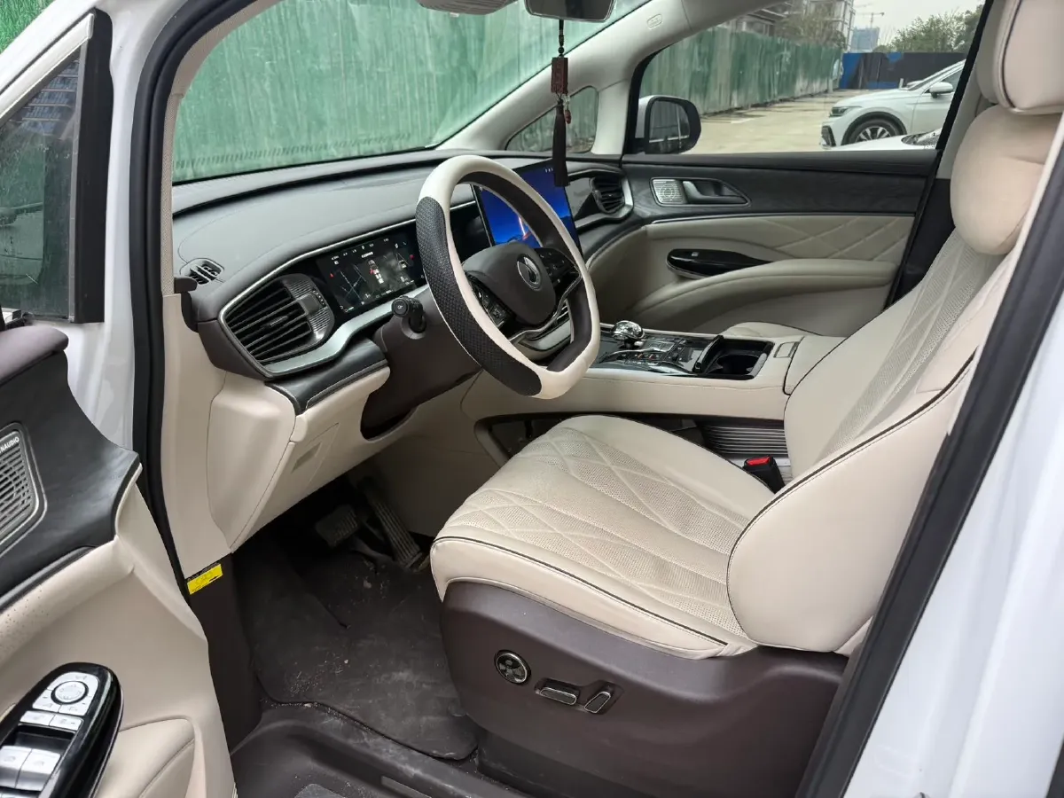 2024 Denza D9 1.5T 139HP L4 E-CVT PHEV 40KWH,autocango,china used car exporter,china ev exporter,chinese used car exporter,chinese used ev exporter
