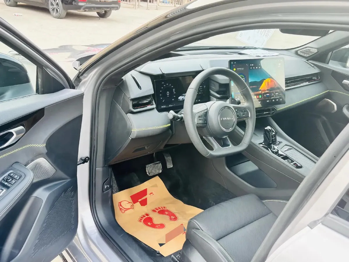 2026 LYNK&CO 03 2.0T 272HP L4 8AT,autocango,china used car exporter,china ev exporter,chinese used car exporter,chinese used ev exporter