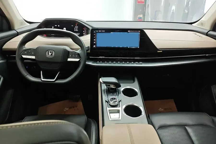 2022 ChangAn CS55 Plus 1.5T 180HP L4 7DCT,autocango,china used car exporter,china ev exporter,chinese used car exporter,chinese used ev exporter