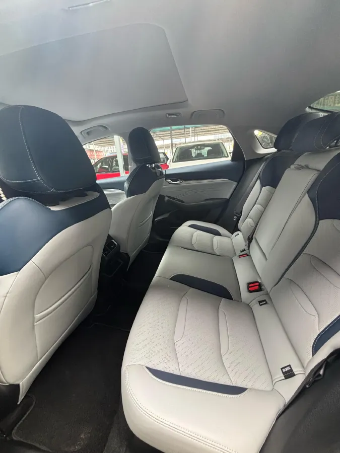 2021 Geely Preface 2.0T 190HP L4 7DCT,autocango,china used car exporter,china ev exporter,chinese used car exporter,chinese used ev exporter