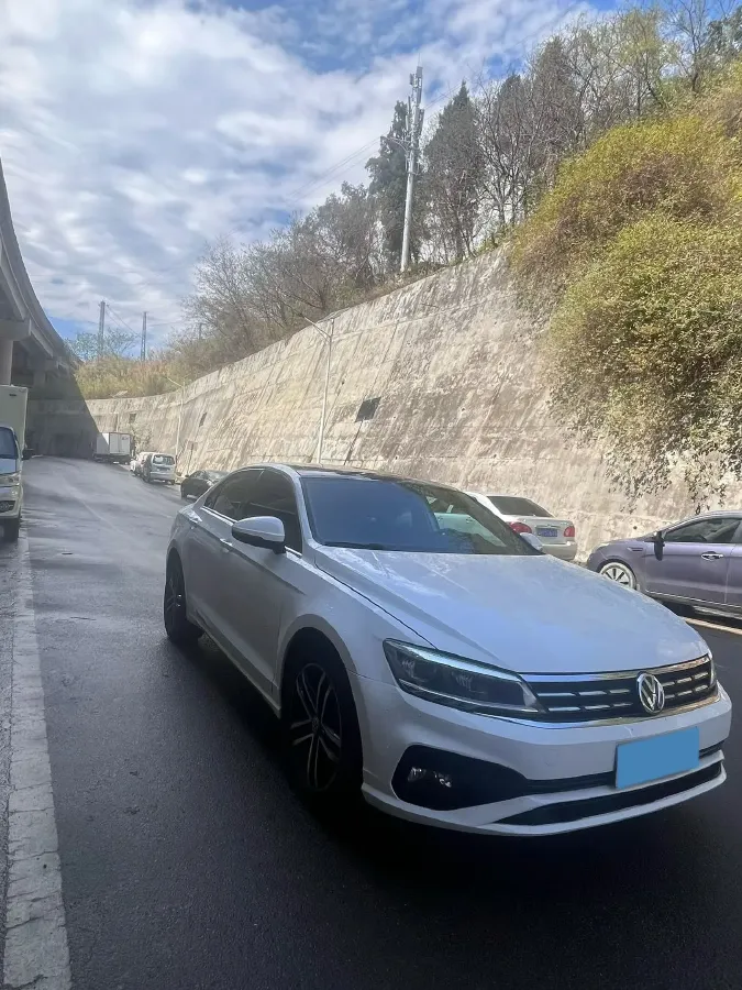 2019 Volkswagen Passat 1.4T 150HP L4 7DCT,autocango,china used car exporter,china ev exporter,chinese used car exporter,chinese used ev exporter