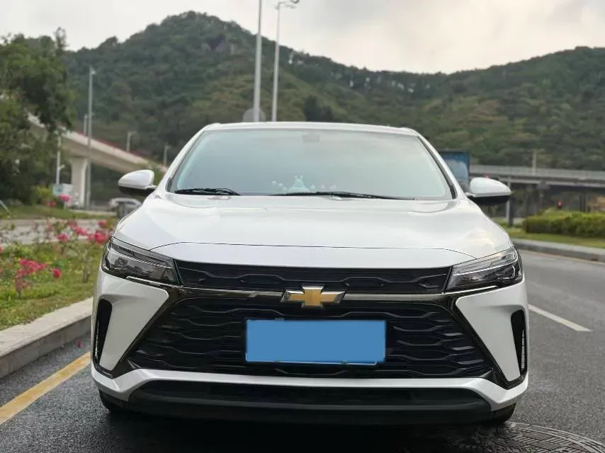 2023 Chevrolet Monza 1.5L 113HP L4 6DCT,autocango,china used car exporter,china ev exporter,chinese used car exporter,chinese used ev exporter