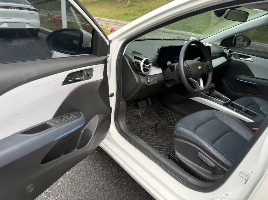 2023 Chevrolet Monza 1.5L 113HP L4 6DCT,autocango,china used car exporter,china ev exporter,chinese used car exporter,chinese used ev exporter