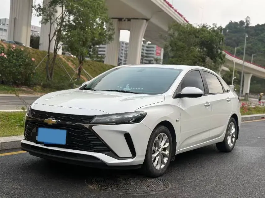 2023 Chevrolet Monza 1.5L 113HP L4 6DCT,autocango,china used car exporter,china ev exporter,chinese used car exporter,chinese used ev exporter