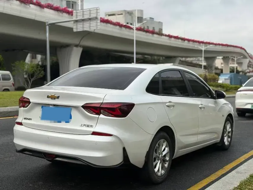 2023 Chevrolet Monza 1.5L 113HP L4 6DCT,autocango,china used car exporter,china ev exporter,chinese used car exporter,chinese used ev exporter