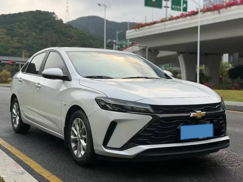 2023 Chevrolet Monza 1.5L 113HP L4 6DCT,autocango,china used car exporter,china ev exporter,chinese used car exporter,chinese used ev exporter