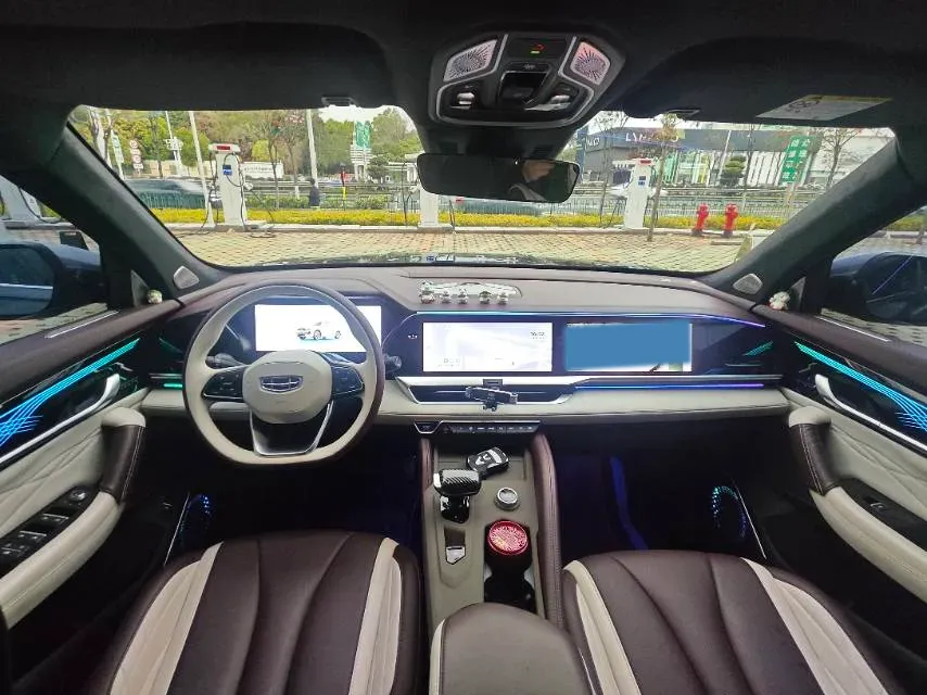 2024 Geely Monjaro 2.0T 238HP L4 8AT,autocango,china used car exporter,china ev exporter,chinese used car exporter,chinese used ev exporter