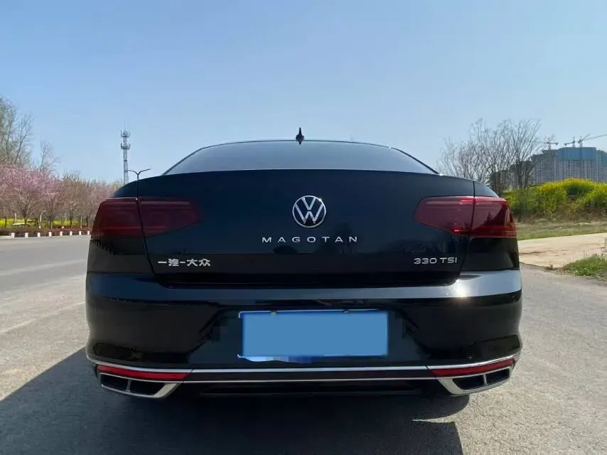 2023 Volkswagen Magotan 2.0T 186HP L4 7DCT,autocango,china used car exporter,china ev exporter,chinese used car exporter,chinese used ev exporter