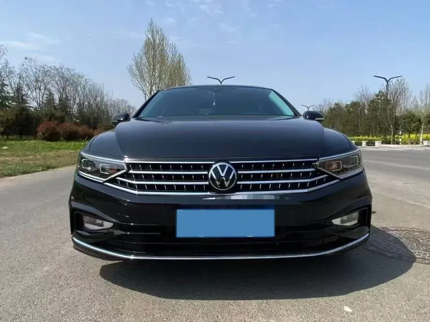 2023 Volkswagen Magotan 2.0T 186HP L4 7DCT,autocango,china used car exporter,china ev exporter,chinese used car exporter,chinese used ev exporter