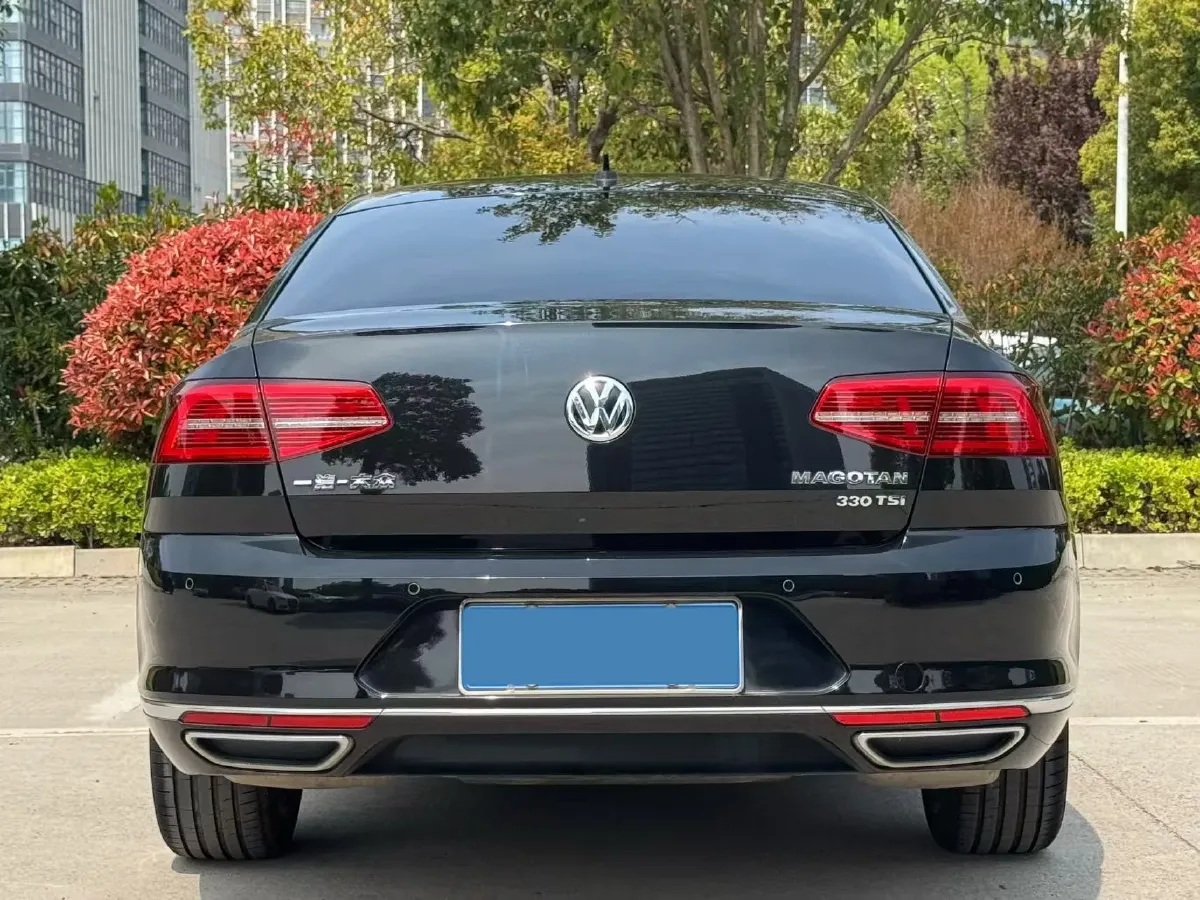 2019 Volkswagen Magotan 2.0T 186HP L4 7DCT,autocango,china used car exporter,china ev exporter,chinese used car exporter,chinese used ev exporter