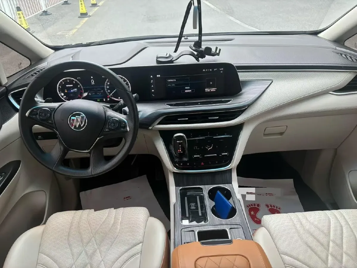 2022 Buick GL8 2.0T 237HP L4 9AT,autocango,china used car exporter,china ev exporter,chinese used car exporter,chinese used ev exporter