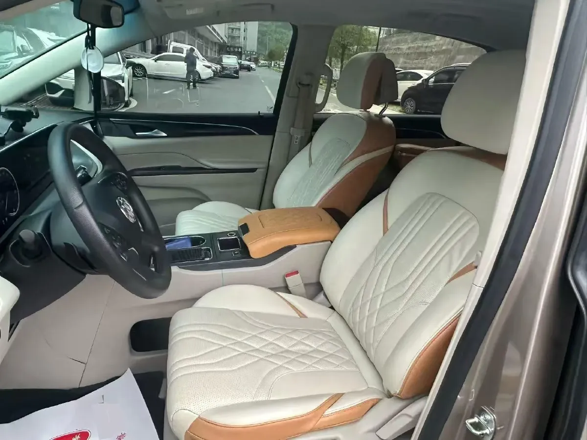 2022 Buick GL8 2.0T 237HP L4 9AT,autocango,china used car exporter,china ev exporter,chinese used car exporter,chinese used ev exporter