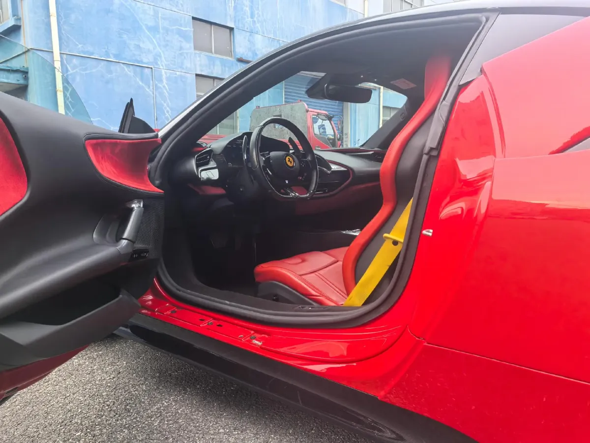 2020 Ferrari SF90 3.9T 781HP V8 8DCT PHEV 7.9KWH,autocango,china used car exporter,china ev exporter,chinese used car exporter,chinese used ev exporter