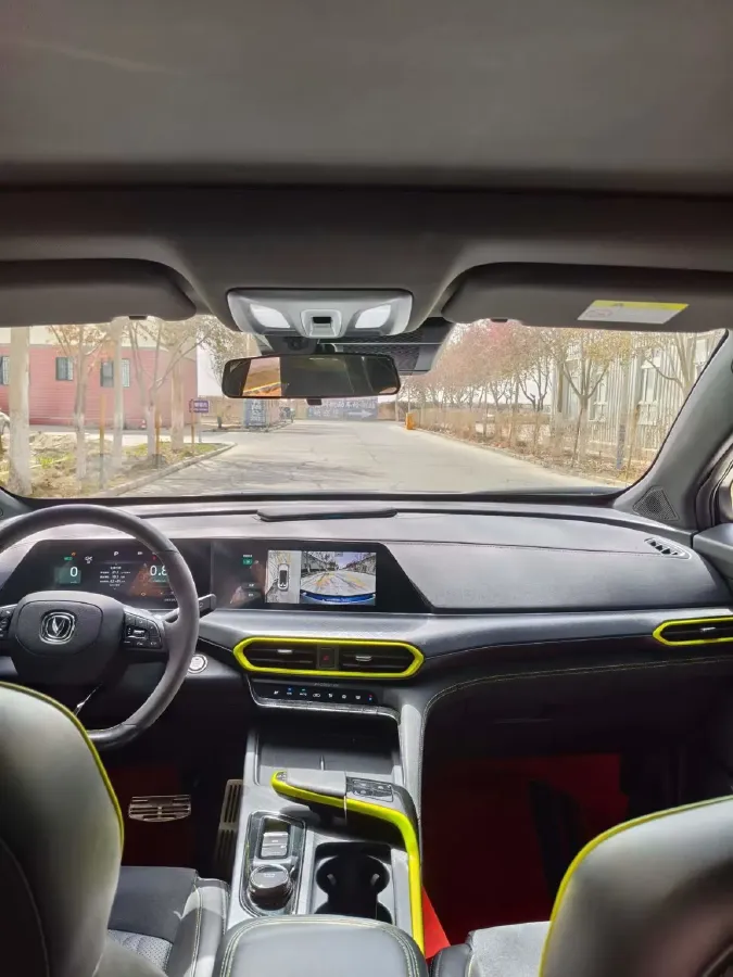 2022 ChangAn UNI-T 1.5T 188HP L4 7DCT,autocango,china used car exporter,china ev exporter,chinese used car exporter,chinese used ev exporter