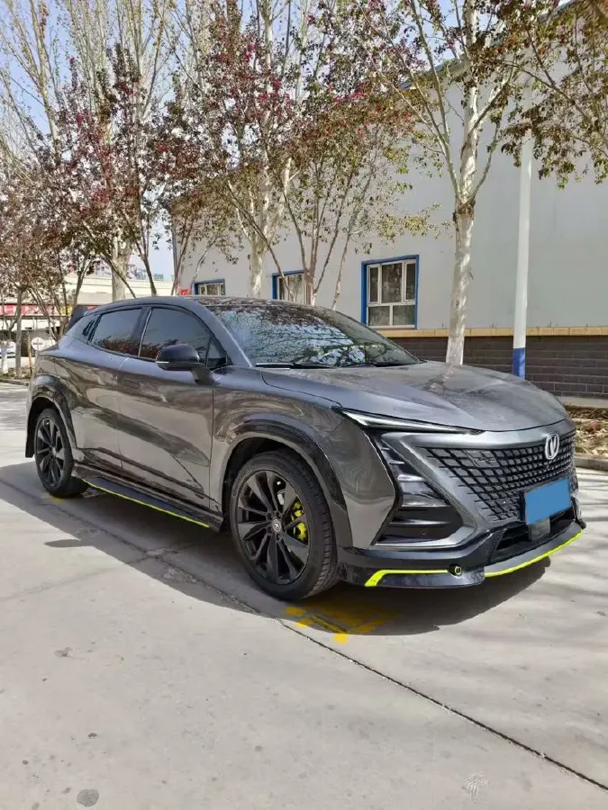 2022 ChangAn UNI-T 1.5T 188HP L4 7DCT,autocango,china used car exporter,china ev exporter,chinese used car exporter,chinese used ev exporter