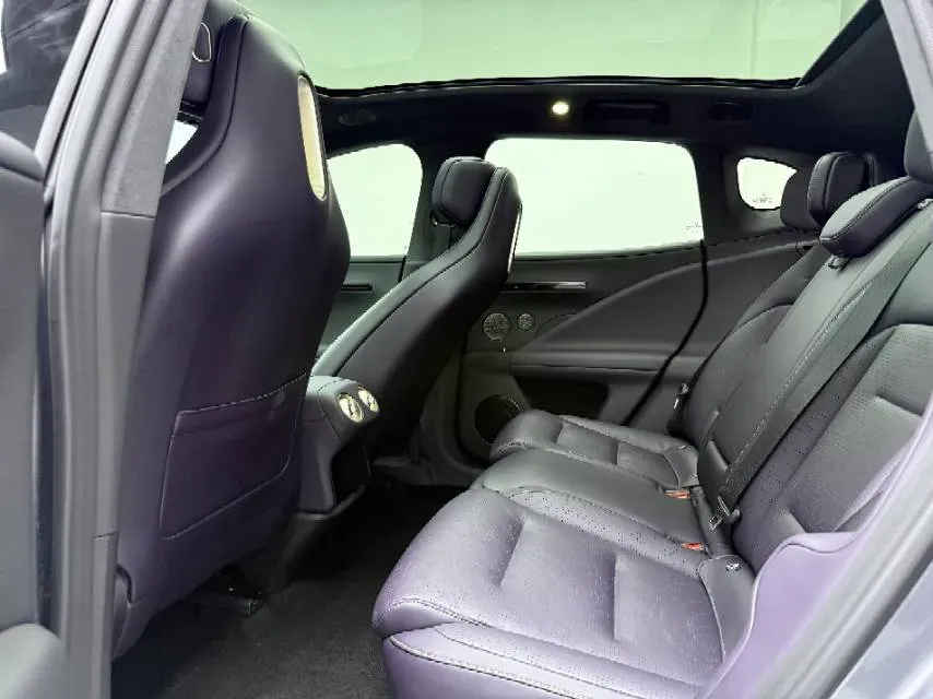 2024 Avatr 07 1.5T 156HP L4 REEV 39.05KWH,autocango,china used car exporter,china ev exporter,chinese used car exporter,chinese used ev exporter