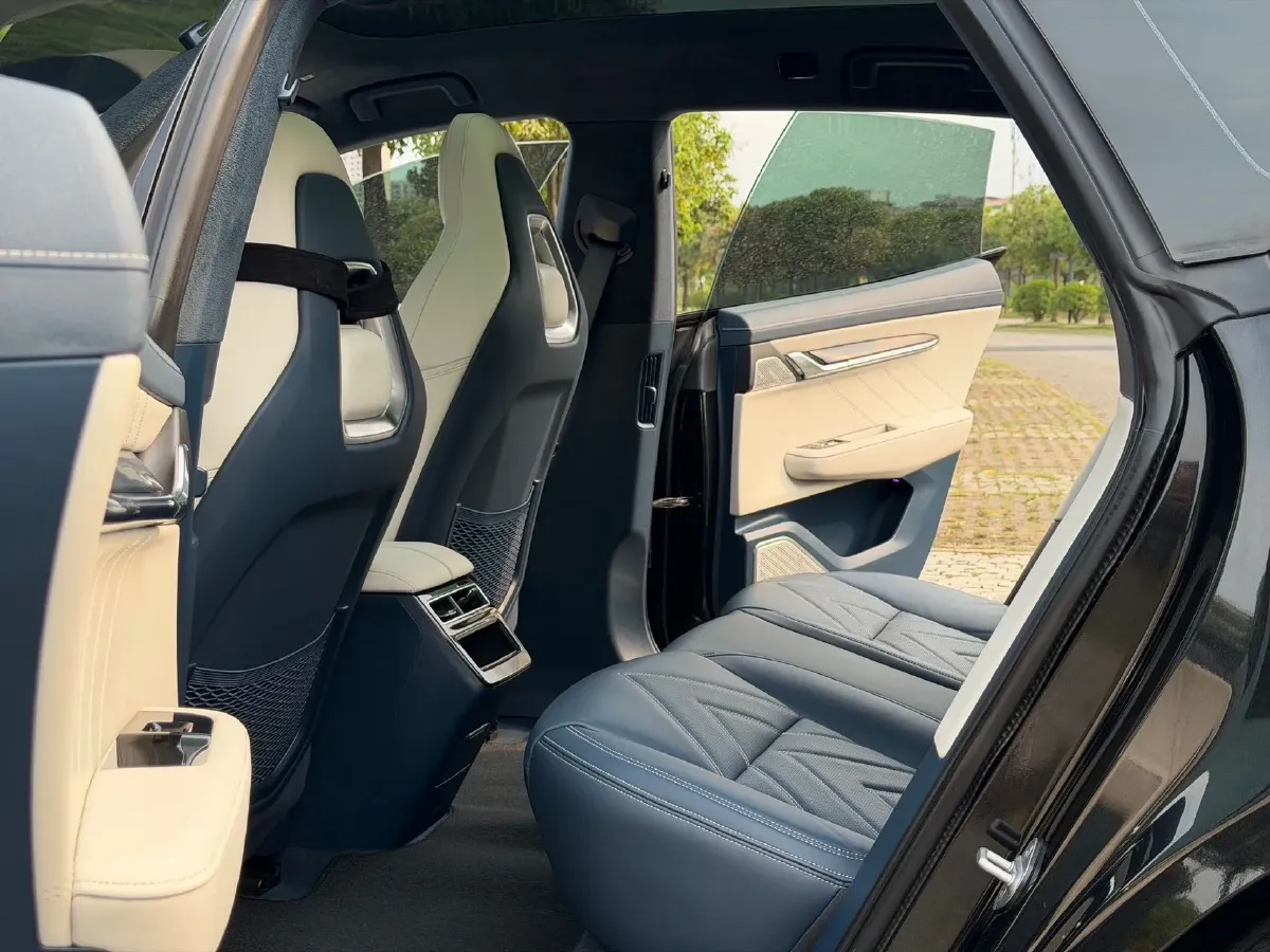 2021 Zeekr 001 BEV 86KWH,autocango,china used car exporter,china ev exporter,chinese used car exporter,chinese used ev exporter