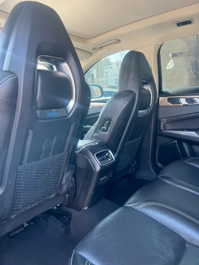 2019 Beijing BJ40 2.0T 218HP L4 6AT,autocango,china used car exporter,china ev exporter,chinese used car exporter,chinese used ev exporter