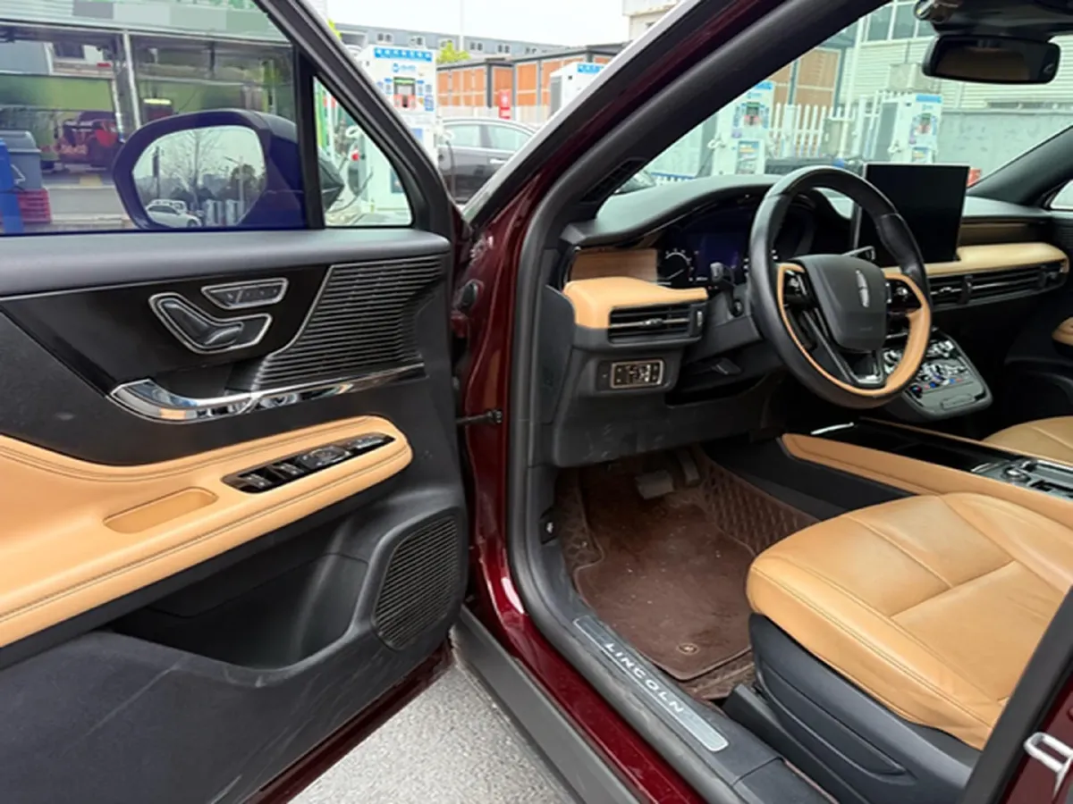 2021 Lincoln Corsair 2.0T 245HP L4 8AT,autocango,china used car exporter,china ev exporter,chinese used car exporter,chinese used ev exporter