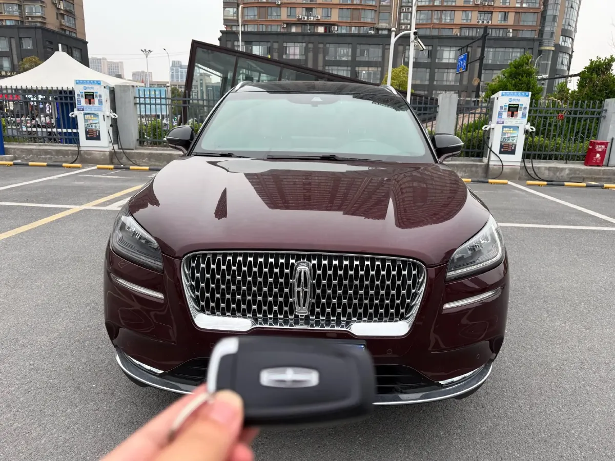 2021 Lincoln Corsair 2.0T 245HP L4 8AT,autocango,china used car exporter,china ev exporter,chinese used car exporter,chinese used ev exporter