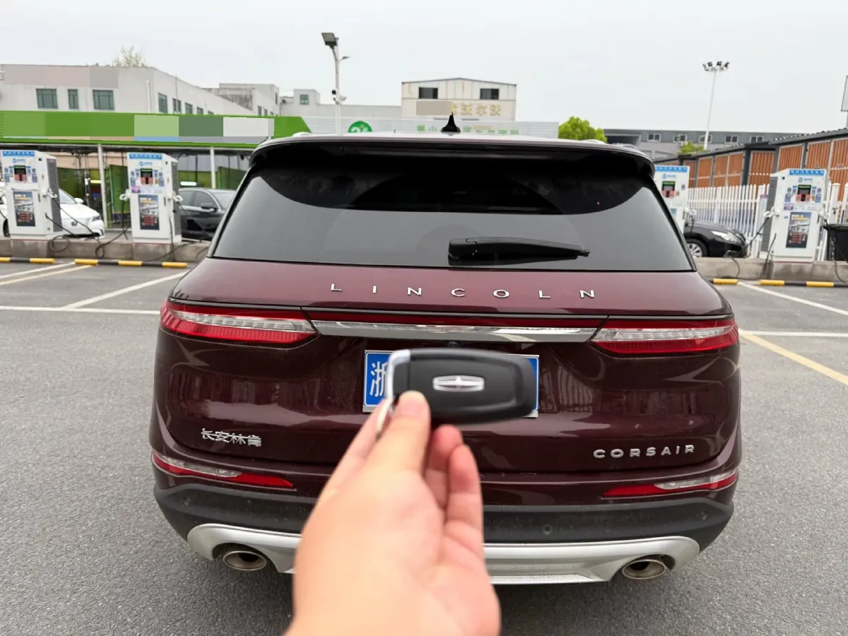 2021 Lincoln Corsair 2.0T 245HP L4 8AT,autocango,china used car exporter,china ev exporter,chinese used car exporter,chinese used ev exporter