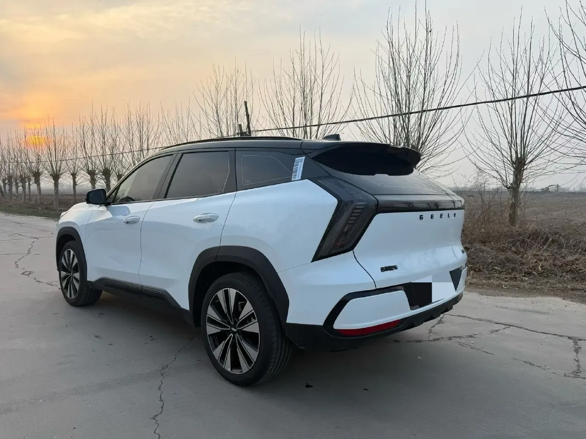 2025 Geely StarRay 1.5T 181HP L4 7DCT,autocango,china used car exporter,china ev exporter,chinese used car exporter,chinese used ev exporter