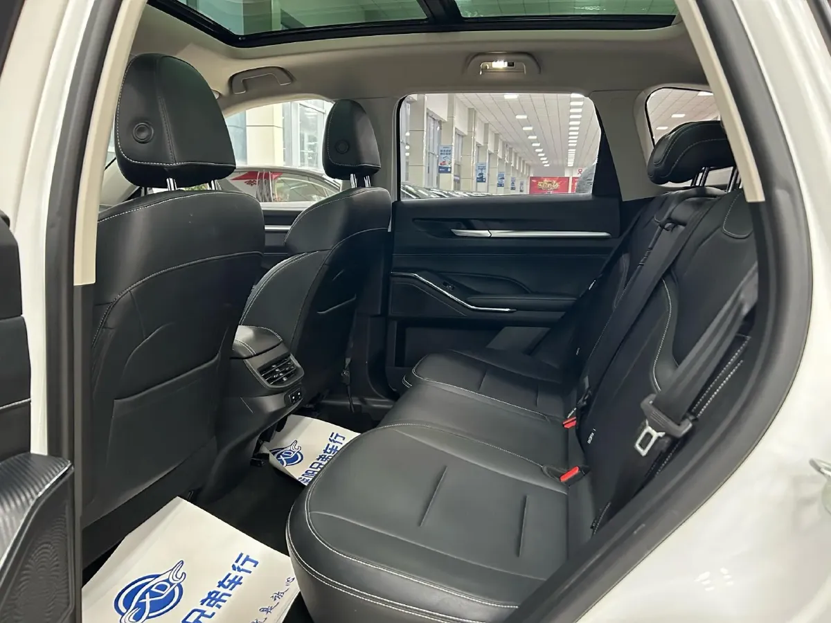 2021 Haval H6 2.0T 211HP L4 7DCT,autocango,china used car exporter,china ev exporter,chinese used car exporter,chinese used ev exporter