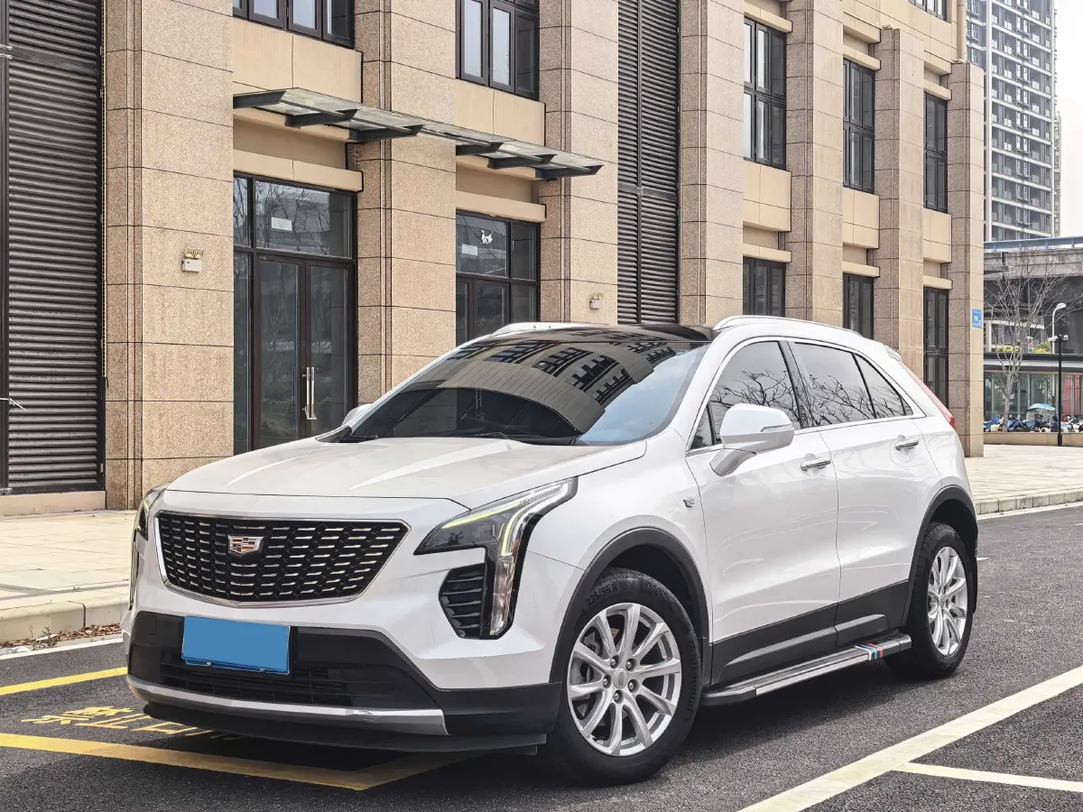 2022 Cadillac XT4 2.0T 237HP L4 9AT,autocango,china used car exporter,china ev exporter,chinese used car exporter,chinese used ev exporter