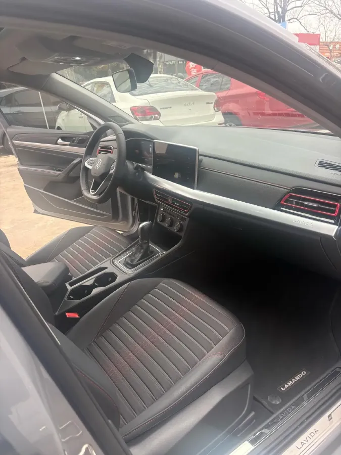 2023 Volkswagen Lavida 1.4T 150HP L4 7DCT,autocango,china used car exporter,china ev exporter,chinese used car exporter,chinese used ev exporter