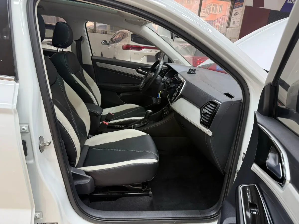 2023 Jetta VS7 1.4T 150HP L4 6AT,autocango,china used car exporter,china ev exporter,chinese used car exporter,chinese used ev exporter