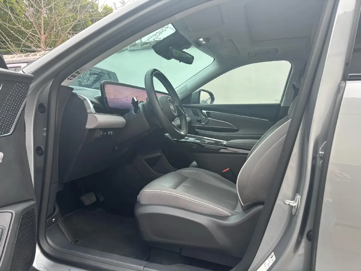 2023 Buick EnvisionPlus 1.5T 211HP L4 9AT,autocango,china used car exporter,china ev exporter,chinese used car exporter,chinese used ev exporter