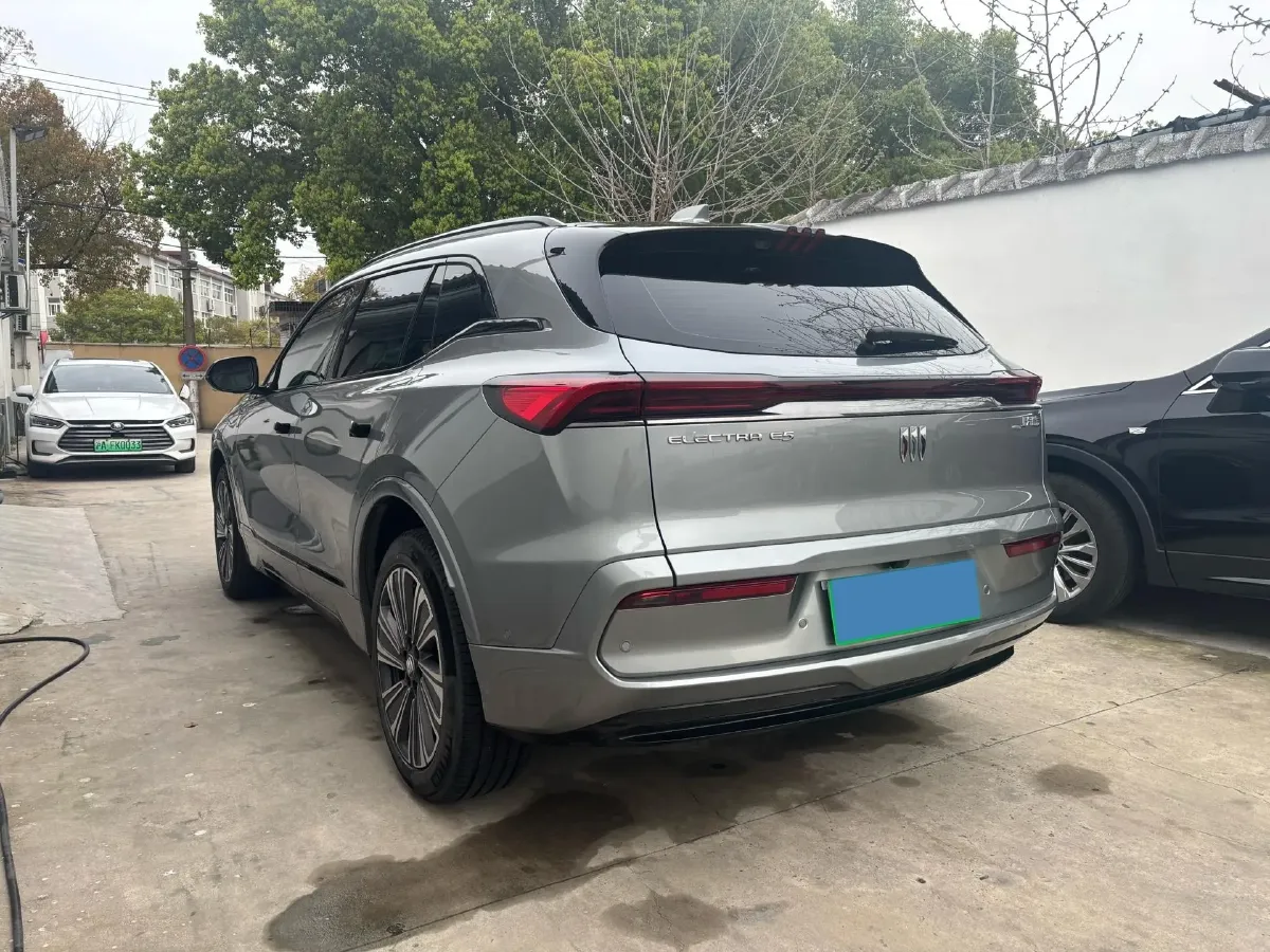 2023 Buick EnvisionPlus 1.5T 211HP L4 9AT,autocango,china used car exporter,china ev exporter,chinese used car exporter,chinese used ev exporter