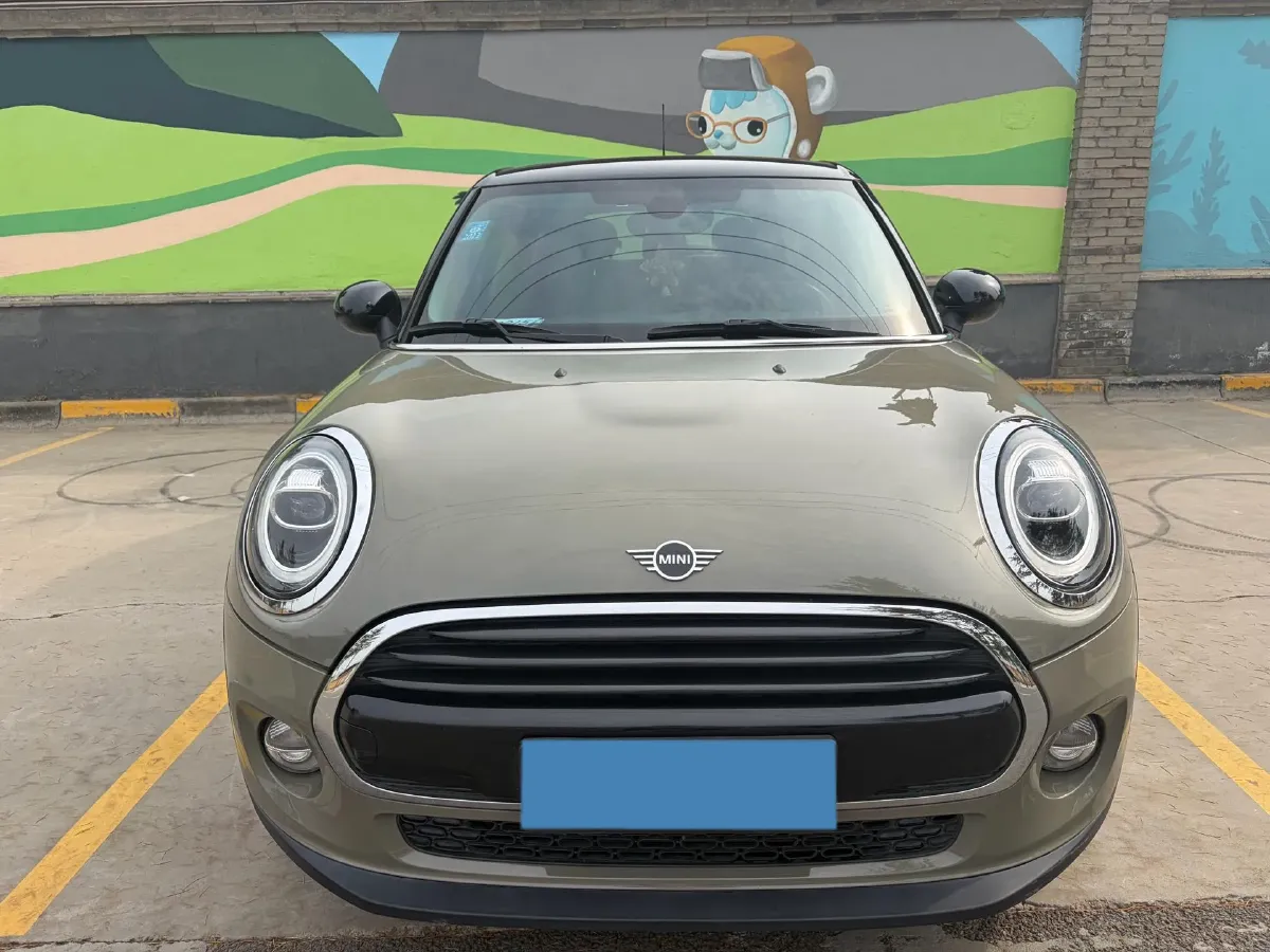 2018 MINI COUNTRYMAN 1.5T 136HP L3 6AT,autocango,china used car exporter,china ev exporter,chinese used car exporter,chinese used ev exporter