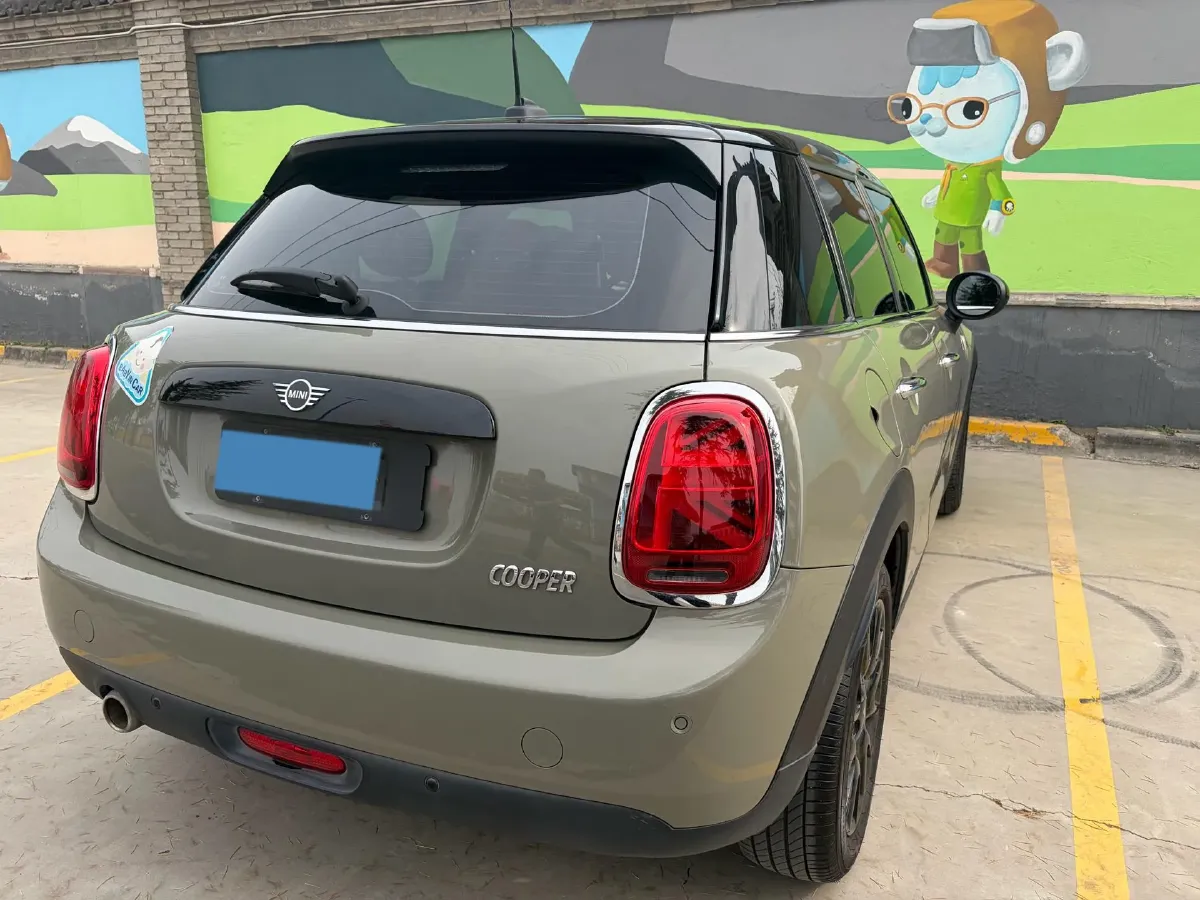 2018 MINI COUNTRYMAN 1.5T 136HP L3 6AT,autocango,china used car exporter,china ev exporter,chinese used car exporter,chinese used ev exporter