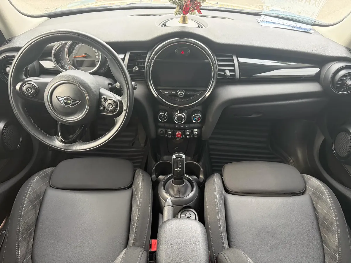 2018 MINI COUNTRYMAN 1.5T 136HP L3 6AT,autocango,china used car exporter,china ev exporter,chinese used car exporter,chinese used ev exporter