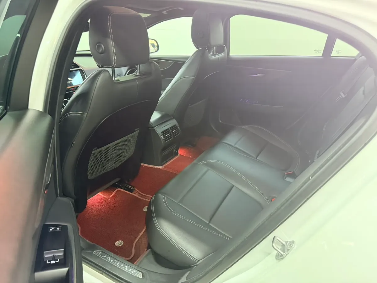 2020 Jaguar XEL 2.0T 200HP L4 8AT,autocango,china used car exporter,china ev exporter,chinese used car exporter,chinese used ev exporter