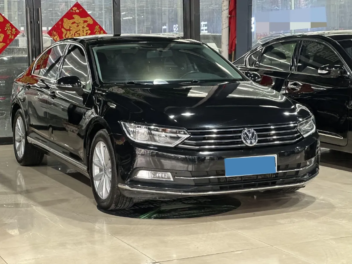 2018 Volkswagen Magotan 1.8T 180HP L4 7DCT,autocango,china used car exporter,china ev exporter,chinese used car exporter,chinese used ev exporter