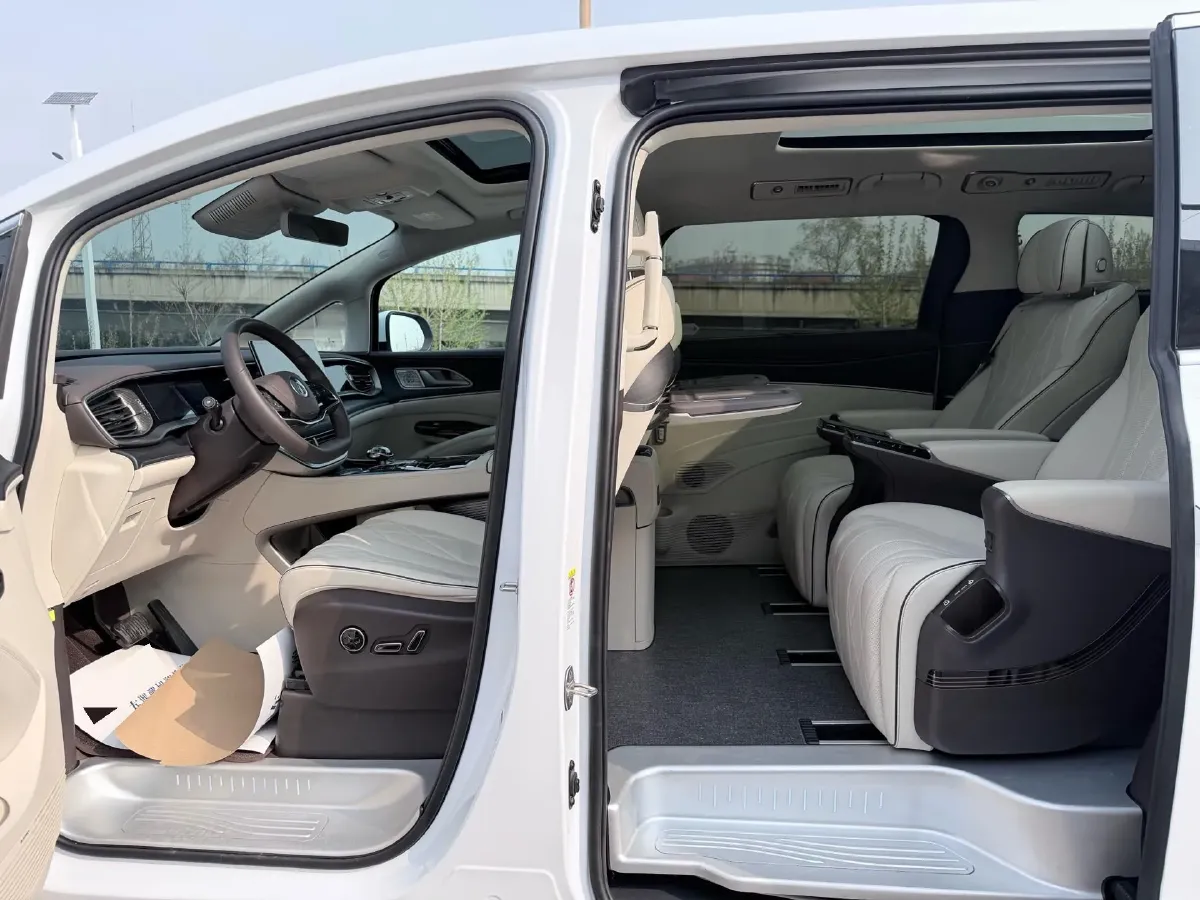 2024 Denza D9 1.5T 139HP L4 E-CVT PHEV 40KWH,autocango,china used car exporter,china ev exporter,chinese used car exporter,chinese used ev exporter