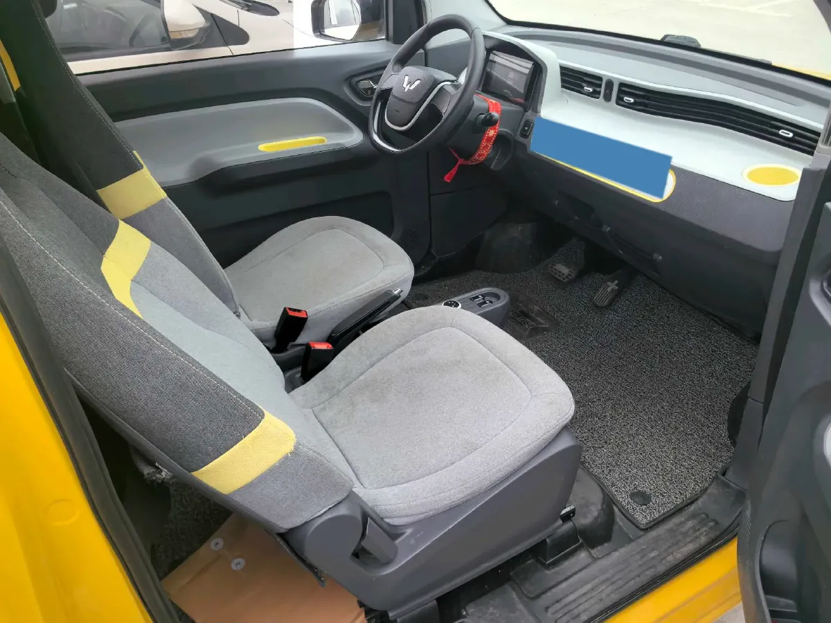 2021 WuLing HongGuang MINI EV BEV 9KWH,autocango,china used car exporter,china ev exporter,chinese used car exporter,chinese used ev exporter