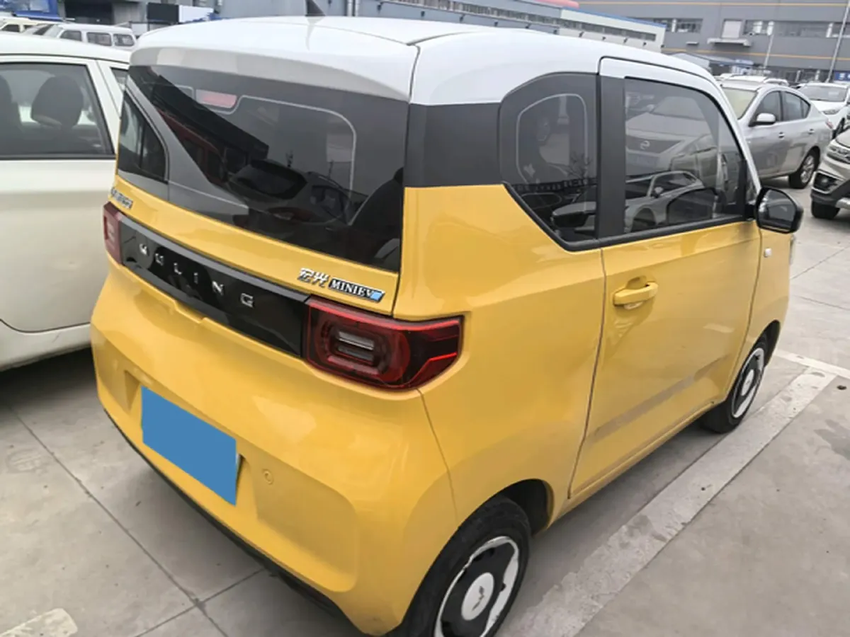 2021 WuLing HongGuang MINI EV BEV 9KWH,autocango,china used car exporter,china ev exporter,chinese used car exporter,chinese used ev exporter